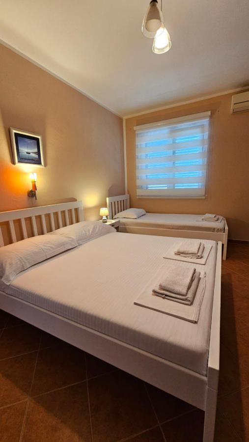 Lav Apartments ヘルツェグ・ノヴィ エクステリア 写真