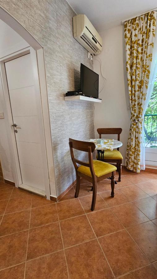 Lav Apartments ヘルツェグ・ノヴィ エクステリア 写真