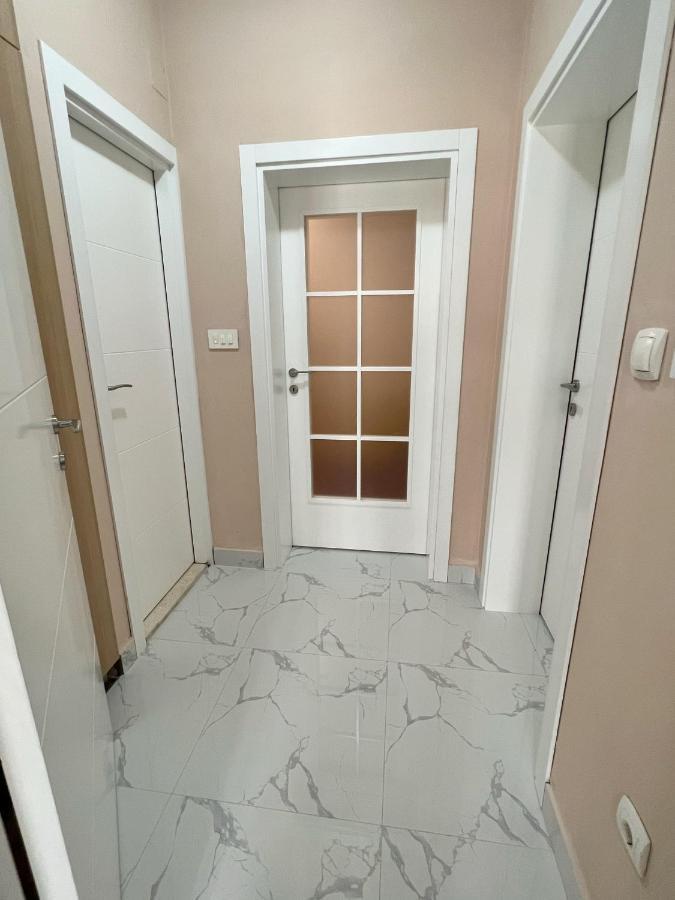 Lav Apartments ヘルツェグ・ノヴィ エクステリア 写真