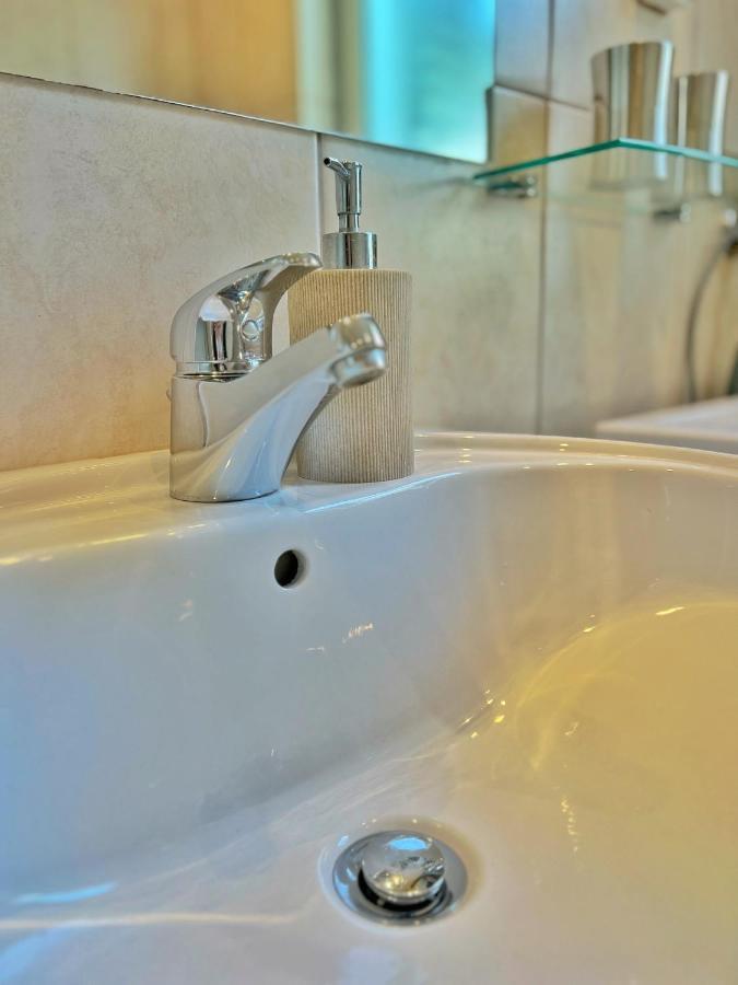 Lav Apartments ヘルツェグ・ノヴィ エクステリア 写真