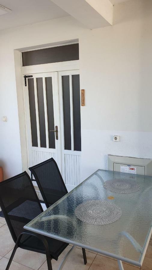 Lav Apartments ヘルツェグ・ノヴィ エクステリア 写真